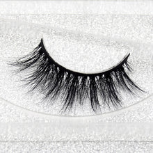 Load image into Gallery viewer, VISOFREE Dramatic False Mink Eyelashes
