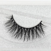 Load image into Gallery viewer, VISOFREE Dramatic False Mink Eyelashes