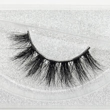 Load image into Gallery viewer, VISOFREE Dramatic False Mink Eyelashes