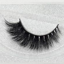 Load image into Gallery viewer, VISOFREE Dramatic False Mink Eyelashes
