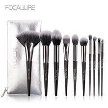 Load image into Gallery viewer, FOCALLURE Total Looks Brush Set with Cosmetic Bag
